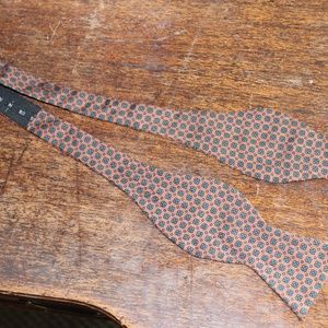 Brooks Brothers Silk Bow Tie!